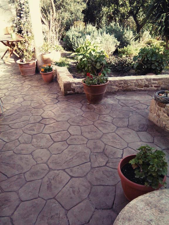 Picturesque Traditional Stone House Platanos  Room photo