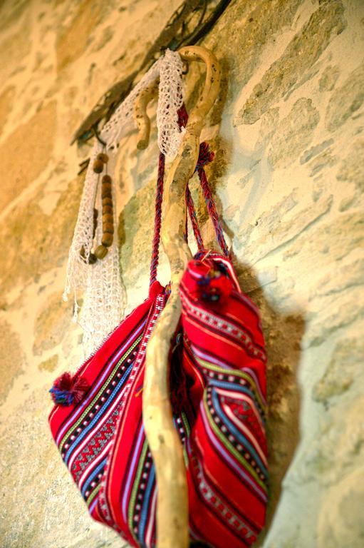 Picturesque Traditional Stone House Platanos  Room photo