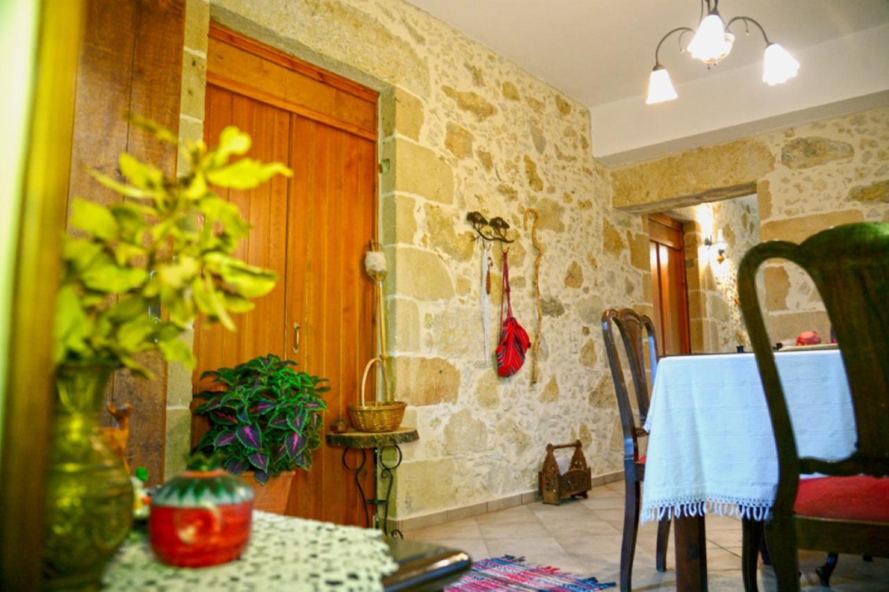 Picturesque Traditional Stone House Platanos  Exterior photo